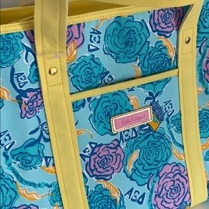 Lilly Pulitzer Bags - Lilly Pulitzer Alpha Xi Delta tote Lilly Pulitzer Bags - Lilly Pulitzer Alpha Xi Delta tote